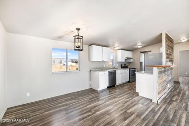 1090 N Hollow Point, Paulden, AZ 86334 - photo 4