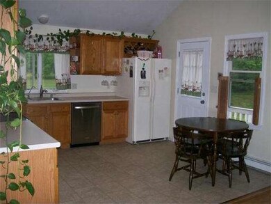 189 Plymouth St, Carver, MA 02330 - photo 7