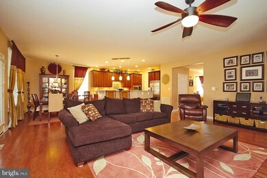 25103 Riding Center Dr, Chantilly, VA 20152 - photo 6