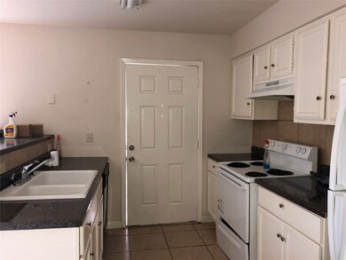 3320 Avenue O unit A, Rosenberg, TX 77471 - photo 4
