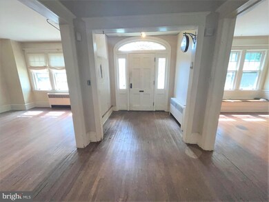 164 Delaware St, Woodbury, NJ 08096 - photo 2