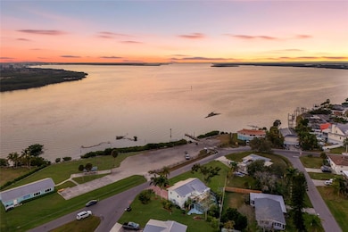 724 44th Street Ct W, Palmetto, FL 34221 - photo 2