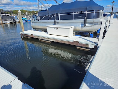 2121 Regatta Ln unit 209, Denver, NC 28037 - photo 4