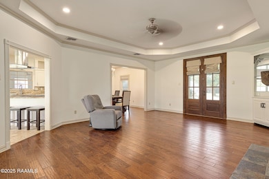 6-web-or-mls-304 Belle Grove Blvd-6