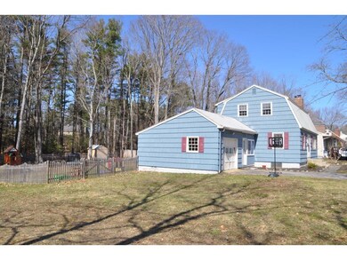 37 Mariette Dr, Portsmouth, NH 03801 - photo 2