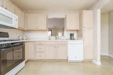 2037 Viola Gardens, Owensboro, KY 42303 - photo 4