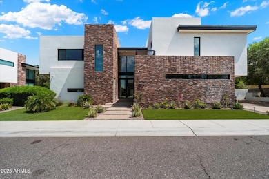 4525 N 36th Way, Phoenix, AZ 85018 - photo 2