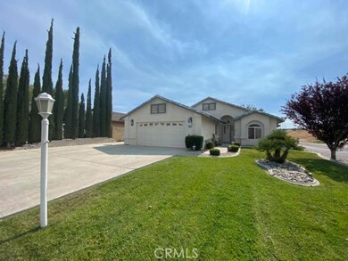 18155 Deer Park Ln, Victorville, CA 92395 - photo 2