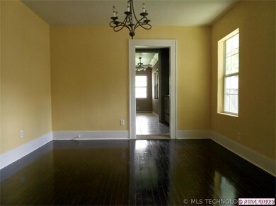 Formal Dining