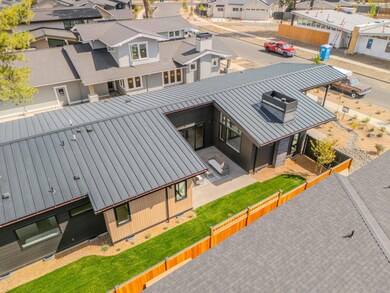 3318 NW Leavitt Ln, Bend, OR 97703 - photo 4