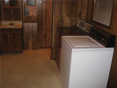 215 S Ozark St, Prairie Grove, AR 72753 - photo 7