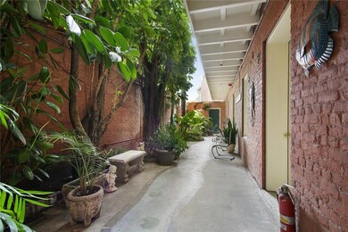 600 Julia St unit 3, New Orleans, LA 70130 - photo 3