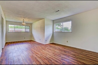 8002 Garden Parks Dr, Houston, TX 77075 - photo 5
