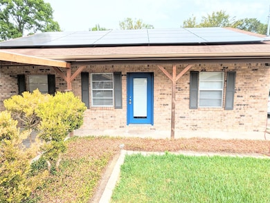 705 Barkley St, Houston, TX 77022 - photo 2