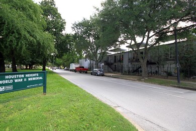 1000 Heights Blvd unit 17, Houston, TX 77008 - photo 6