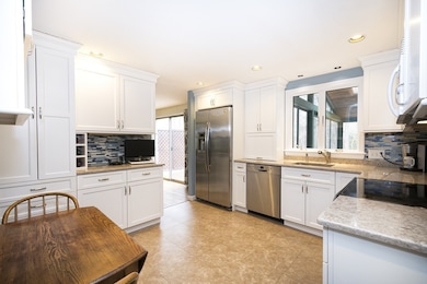 41 Pioneer Rd, Hingham, MA 02043 - photo 3