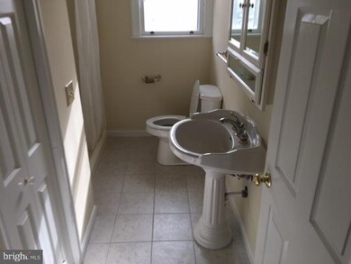 400 Lawrence Ln, Colonial Beach, VA 22443 - photo 7