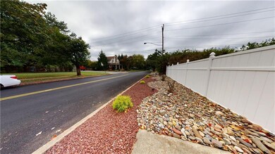 2521 W Union St unit 2525, Allentown, PA 18104 - photo 3