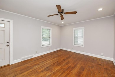 1804 47th St, Des Moines, IA 50310 - photo 3