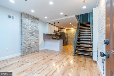 2057 Watkins St, Philadelphia, PA 19145 - photo 5