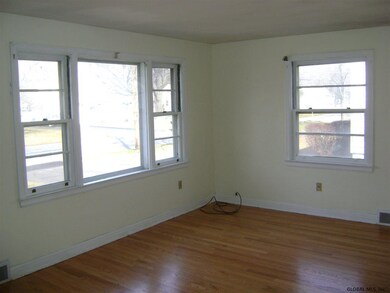 53 Wilkins Ave, Albany, NY 12205 - photo 5