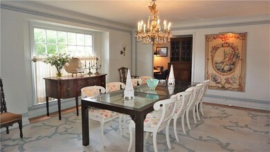 Formal Dining