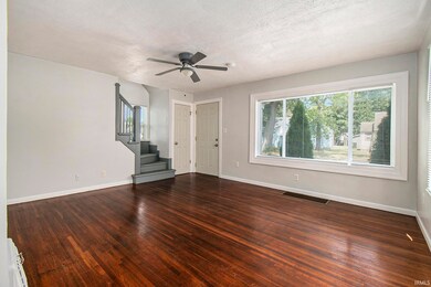 Beautiful Hardwood Floors! Freshly Painted Aug 202
