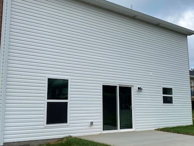 111 Blue Spruce Dr, Frankfort, KY 40601 - photo 4