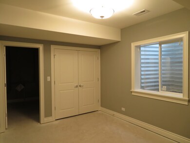 261 E Elmhurst Ave, Elmhurst, IL 60126 - photo 5