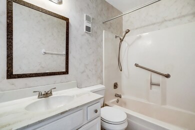 10366 Longmont Dr unit 49/5, Houston, TX 77042 - photo 6