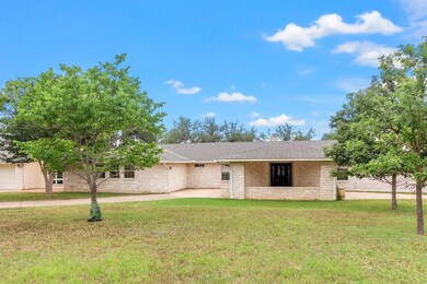 147 Northview Ln, Fredericksburg, TX 78624 - photo 3