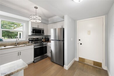 5 High Point Cir W unit 307, Naples, FL 34103 - photo 6