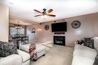 FamilyRoom-3