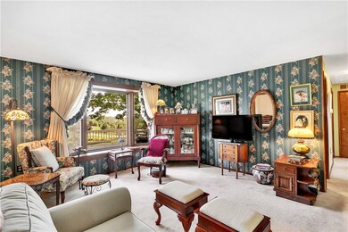 532 Valley View Rd, Eighty Four, PA 15330 - photo 4