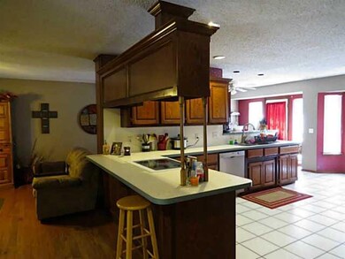 122 Tracye Dr, McLoud, OK 74851 - photo 7