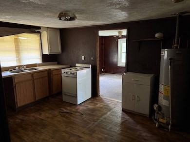 904 N 10th St, Gadsden, AL 35901 - photo 5