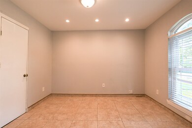 815 Valleycreek Rd, Mesquite, TX 75181 - photo 6