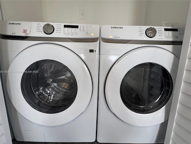 5611 SW 38th St, Davie, FL 33314 - photo 7