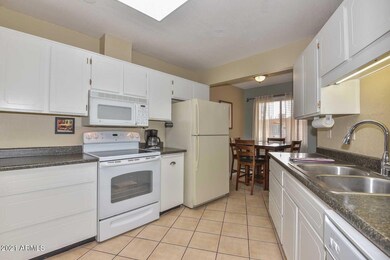 13631 N 110th Ave, Sun City, AZ 85351 - photo 7