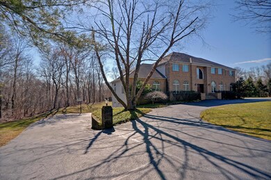 20 Riverside Ln, Holmdel, NJ 07733 - photo 2