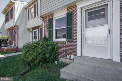 19543 Twinflower Cir, Germantown, MD 20876 - photo 2