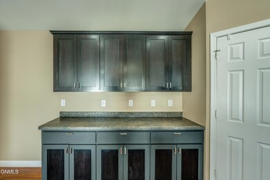 5408NormandySt_0008