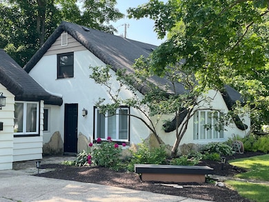 812 Center St, Lake Geneva, WI 53147 - photo 5