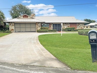 5506 Echo Pines Cir W, Fort Pierce, FL 34951 - photo 2