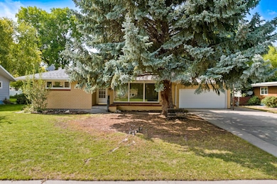 1113 Carlos Dr, Great Falls, MT 59404 - photo 2