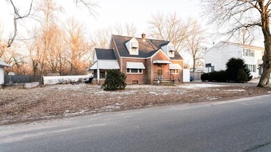 181 Laurelton St, Springfield, MA 01109 - photo 3