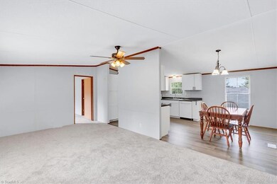 3639 Jennifer View Dr, Asheboro, NC 27205 - photo 4