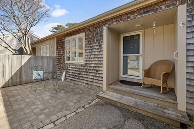 33-web-or-mls-282 River Bay Way-04