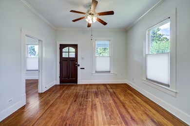 1236 Oxford St, Houston, TX 77008 - photo 5