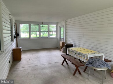 811 Coach Rd, Blackwood, NJ 08012 - photo 3